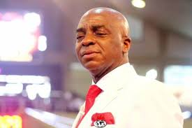 Bishop Oyedepo Bans Use Of Earphones, Airpods In Church, Say They Are  Devil&#39;s Tools | Sahara Reporters